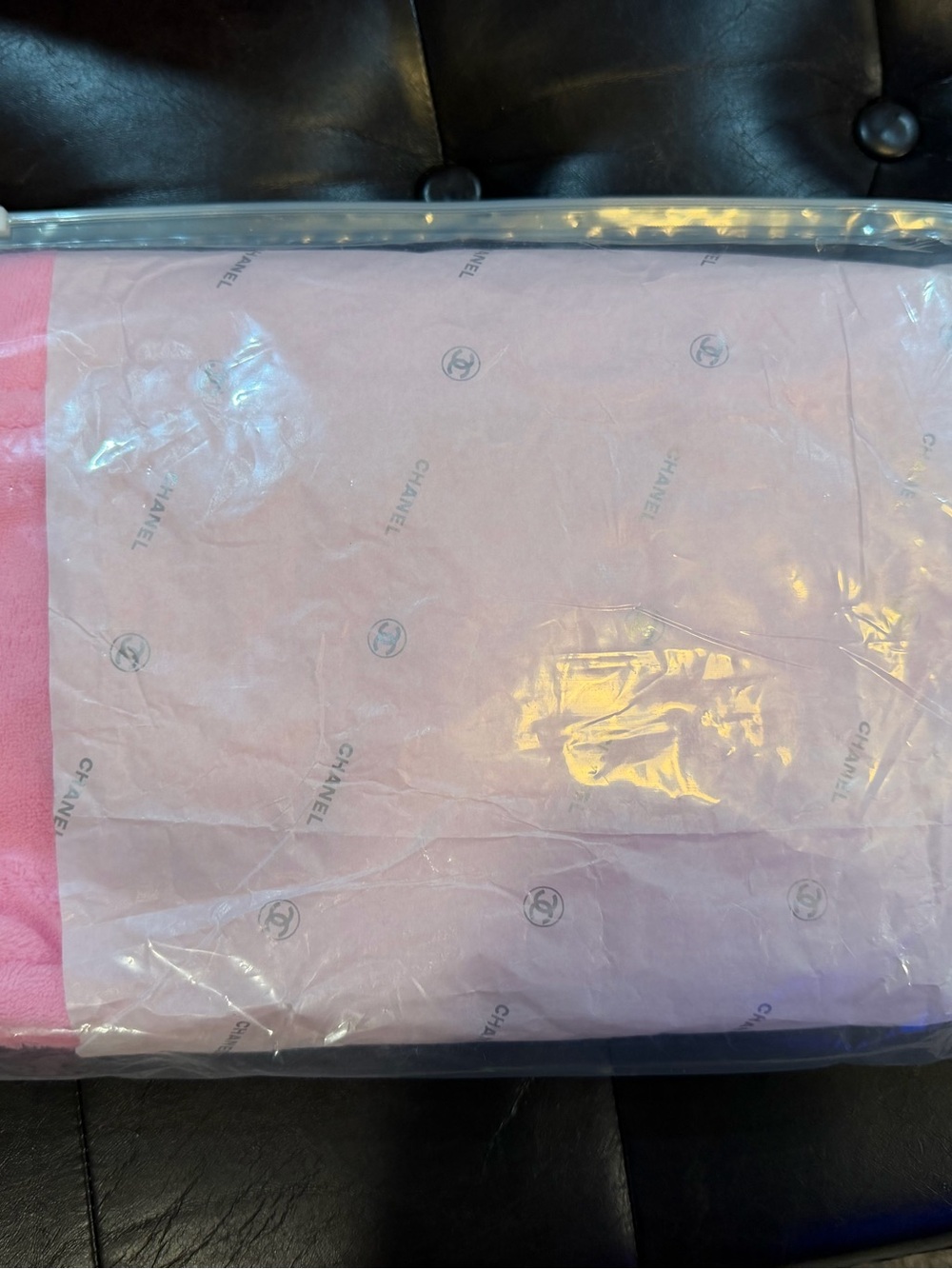 CHANEL Beaute Pink precision cosmetic bag - Picture 3 of 3